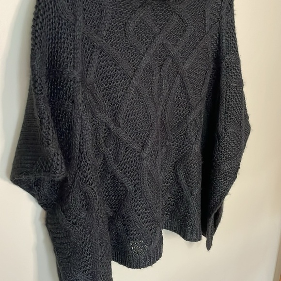 ADRIENNE VITADINI Black Cowl Neck Cable Knit Poncho Sweater S/M Whimsygoth Dark - Picture 7 of 8
